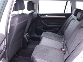 Volkswagen Passat 2,0 TSI 206kW CZ 4x4 DSG DPH kombi - Foto 16