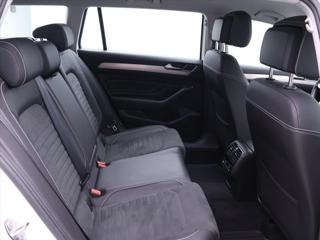 Volkswagen Passat 2,0 TSI 206kW CZ 4x4 DSG DPH kombi - Foto 15