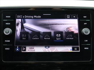 Volkswagen Passat 2,0 TSI 206kW CZ 4x4 DSG DPH kombi - Foto 24