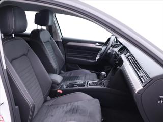 Volkswagen Passat 2,0 TSI 206kW CZ 4x4 DSG DPH kombi - Foto 14
