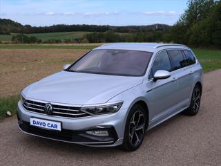 Volkswagen Passat 2,0 TDI DSG R-line Matrix kombi - Foto 17