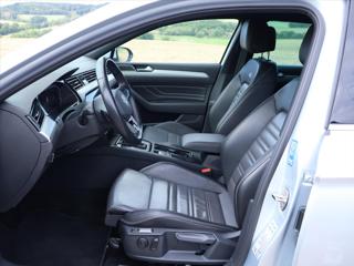 Volkswagen Passat 2,0 TDI DSG R-line Matrix kombi - Foto 5