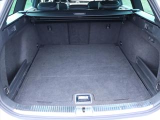 Volkswagen Passat 2,0 TDI DSG R-line Matrix kombi - Foto 4