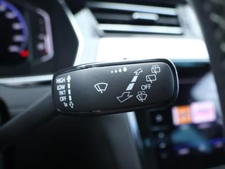 Volkswagen Passat 2,0 TDI DSG R-line Matrix kombi - Foto 11