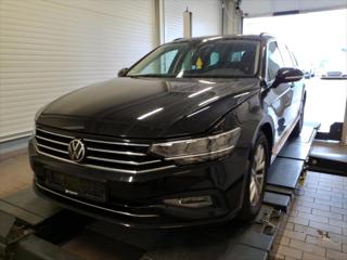 Volkswagen Passat 2,0 TDI TAŽNÉ KAMERA KEYLESS kombi