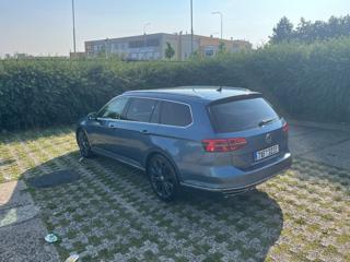 Volkswagen Passat 2,0 B8 BiTDI 176kw 4x4 DSG kombi - Foto 9