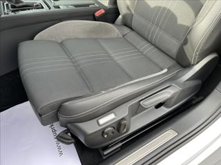 Volkswagen Passat 2.0 TDi DSG 4Motion*IQ-Light ACC*Navi*Tažné*Servisní historie! Po servise! Facelift kombi - Foto 37