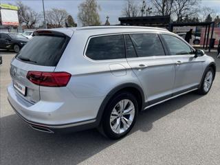 Volkswagen Passat 2.0 TDi DSG 4Motion*IQ-Light ACC*Navi*Tažné*Servisní historie! Po servise! Facelift kombi - Foto 5
