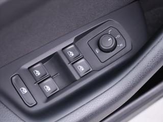 Volkswagen Passat 1,5 TSI 110kW DSG Business DPH CZ kombi - Foto 17