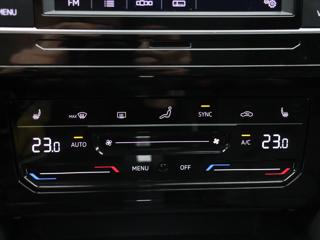 Volkswagen Passat 1,5 TSI 110kW DSG Business DPH kombi - Foto 25