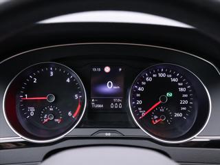 Volkswagen Passat 2,0 TDI 110kW DSG R-line 1.Maj kombi - Foto 19