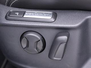 Volkswagen Passat 2,0 TDI 110kW DSG R-line 1.Maj kombi - Foto 16