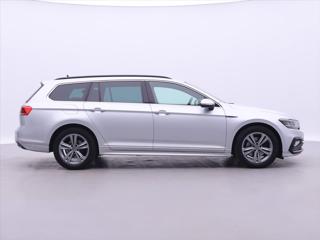 Volkswagen Passat 2,0 TDI 110kW DSG R-line 1.Maj kombi - Foto 8