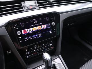 Volkswagen Passat 2,0 TDI 110kW DSG R-line 1.Maj kombi - Foto 20