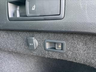 Volkswagen Passat 2,0 TDi DSG IQ Matrix Alcantara*Navi*Kamera*ACC*Vyhř. Sedadla*Tažné*Servis.Historie! kombi - Foto 49