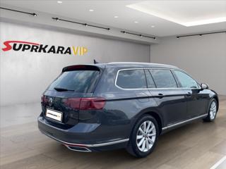 Volkswagen Passat 2,0 TDi DSG IQ Matrix Alcantara*Navi*Kamera*ACC*Vyhř. Sedadla*Tažné*Servis.Historie! kombi - Foto 5