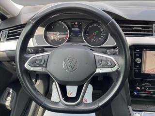 Volkswagen Passat 2,0 TDi DSG IQ Matrix Alcantara*Navi*Kamera*ACC*Vyhř. Sedadla*Tažné*Servis.Historie! kombi - Foto 31
