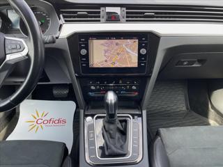 Volkswagen Passat 2,0 TDi DSG IQ Matrix Alcantara*Navi*Kamera*ACC*Vyhř. Sedadla*Tažné*Servis.Historie! kombi - Foto 14