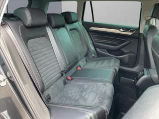 Volkswagen Passat 2,0 TDi DSG IQ Matrix Alcantara*Navi*Kamera*ACC*Vyhř. Sedadla*Tažné*Servis.Historie! kombi - Foto 27