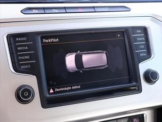Volkswagen Passat 2.0 TDI 110kW Comfortline kombi - Foto 20