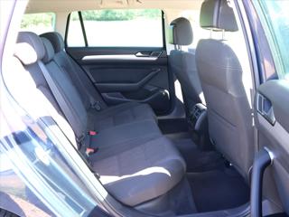 Volkswagen Passat 2.0 TDI 110kW Comfortline kombi - Foto 9