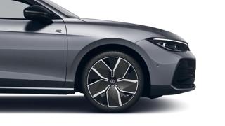 Volkswagen Passat R-LINE*2.0TDI*4M*TAŽNÉ*MAX.VÝB kombi - Foto 9