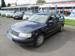Volkswagen Passat 1,6 i 74kW Combi kombi
