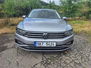Volkswagen Passat 2,0   110KW r 2022 Business, manuál kombi