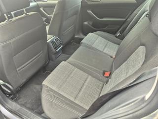Volkswagen Passat 2,0 110KW r 2022 Business, manuál kombi - Foto 13