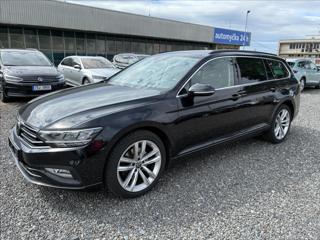 Volkswagen Passat 2,0 TAŽNÉ,KAMERA,APP-CONNECT kombi
