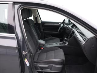 Volkswagen Passat 2,0 TDI 140kW Alltrack 4M DSG kombi - Foto 11