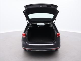 Volkswagen Passat 2,0 TDI 140kW Alltrack 4M DSG kombi - Foto 9