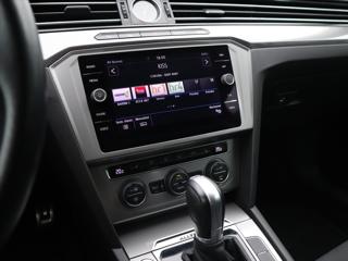 Volkswagen Passat 2,0 TDI 140kW Alltrack 4M DSG kombi - Foto 16