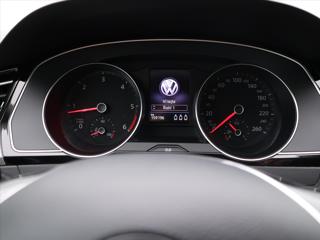 Volkswagen Passat 2,0 TDI 140kW Alltrack 4M DSG kombi - Foto 15