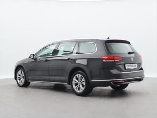 Volkswagen Passat 2,0 TDI 140kW Alltrack 4M DSG kombi - Foto 5