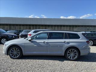 Volkswagen Passat 2,0 TDI PANORAMA WEBASTO TAŽNÉ kombi