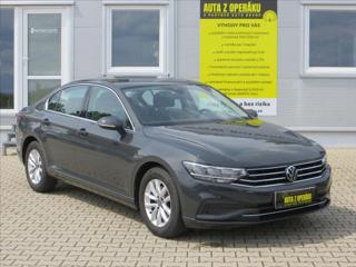 Volkswagen Passat 1.5TSI EVO BMT Business ČR liftback