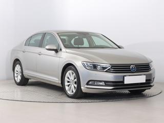 Volkswagen Passat 2.0 TDI 140kW sedan nafta