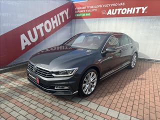 Volkswagen Passat 2,0 TDi 4Motion DSG R-Line, ČR, 1.M sedan