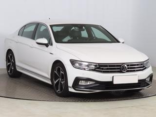 Volkswagen Passat 2.0 TDI 140kW sedan