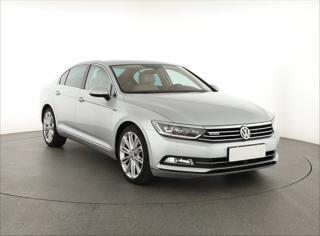 Volkswagen Passat 2.0 BiTDI 176kW sedan