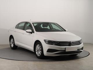 Volkswagen Passat 1.5 TSI 110kW sedan