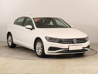 Volkswagen Passat 1.5 TSI 110kW sedan