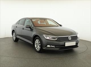 Volkswagen Passat 2.0 TDI 110kW sedan