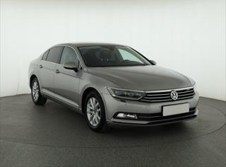 Volkswagen Passat 2.0 TDI 110kW sedan