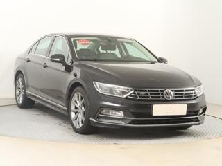 Volkswagen Passat 2.0 TDI 110kW sedan