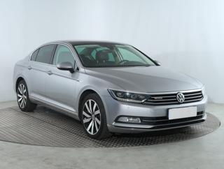 Volkswagen Passat 2.0 TDI 140kW sedan