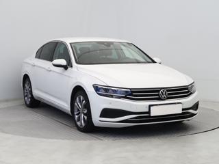 Volkswagen Passat 1.5 TSI 110kW sedan