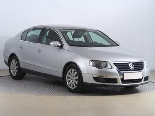 Volkswagen Passat 2.0 TDI 103kW sedan