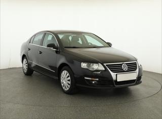 Volkswagen Passat 2.0 TDI 103kW sedan